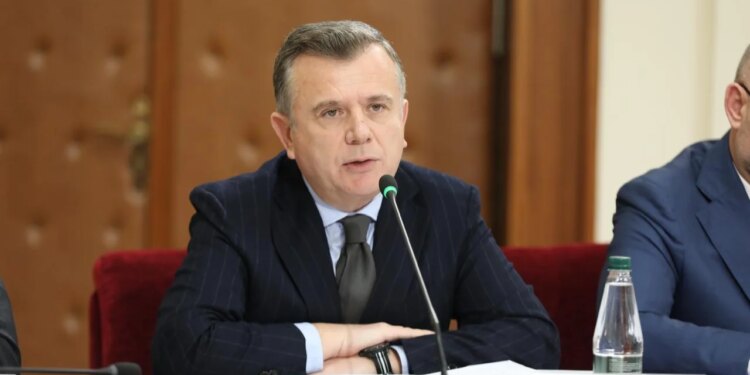 Debati në Konferencën e Kryetarëve: Balla-i bën thirrje opozitës që, në rast tërheqjeje nga pakti për reformat, puna do të vazhdojë edhe pa ata.