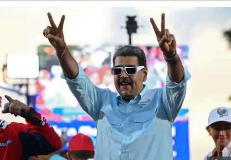 Dekreti i firmosur nga Maduros miratohet, Venezuela ndalon çdo mbështetje për sulmin nga SHBA.