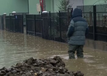 Dëmet e shkaktuara nga përmbytjet, shtëpi dhe biznese të prekura në shumë qytete të Kosovës.