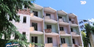 Denoncimi nga Fiks Fare: Shtëpia e Pushimit të Ushtarakëve në Pogradec, në procesin e transformimit, ofrohet me qira për restorante!