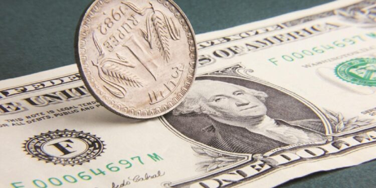 Dollari i dobët e rëndon Europën/ Ndërhyrja e Bankës Qendrore Europiane kërkohet për të mbështetur rritjen ekonomike.