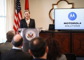 E Ngarkuara me Punë në Shqipëri, Nancy VanHorn, përcjell në Tiranë mesazhin e Trump: Siguria ekonomike është një komponent i rëndësishëm i sigurisë kombëtare.