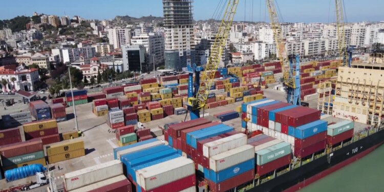 Eksportet në BE ndeshen me sfida për shkak të standardeve; ekspertët theksojnë se informaliteti dhe menaxhimi i sigurisë ushqimore janë çështjet kryesore.