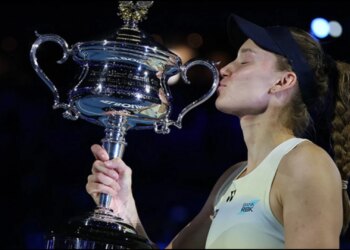 Elena Rybakina fiton Australian Open, duke e mposhtur Sabalenkën në finale.