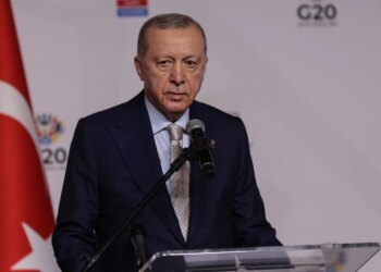 Erdogan telefonon Trump: Venezuela nuk duhet të përballet me paqëndrueshmëri