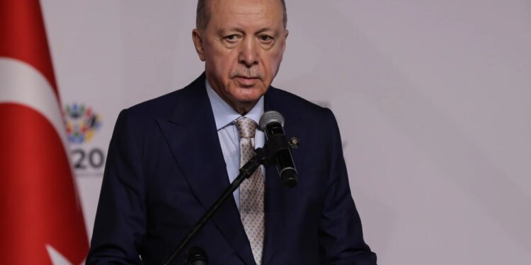 Erdogan telefonon Trump: Venezuela nuk duhet të përballet me paqëndrueshmëri