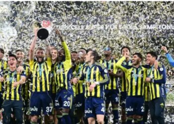 Fenerbahçe triumfon ndaj Galatasaray në derbin e Stambollit për Superkupën e Turqisë, Guendouzi shënon në debutim.