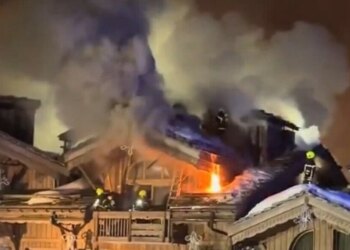 Flakë në një hotel të shtrenjtë në Alpet Franceze, 270 persona evakuohen.