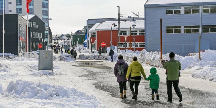 Gjermania, Suedia, Franca dhe Norvegjia angazhojnë trupa në Groenlandë përballë kërcënimeve nga Trump.