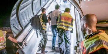 Gjermania nis kthimin e sirianëve: CSU deklaron se nuk ka arsye të qëndrojnë më, pasi lufta civile ka përfunduar.