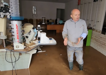 “Gjithçka më u shkatërrua”/ Biznesmeni loton në Gjirokastër: Dëmi arrin në 100 mijë euro