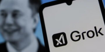 “Gork zbulon”, Elon Musk nuk reagon/ Chatboti i Musk njofton për imazhe të seksualizuara të individëve realë. Nisin procedurat hetimore.