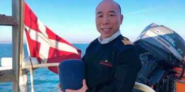 Groenlanda ndodhet në një vend të rëndësishëm gjeopolitik, mes Evropës dhe Amerikës së Veriut, thotë Kapiteni i Marinës Mbretërore Daneze, duke shpjeguar arsyet përse Trump kërkon të posedoje ishullin.