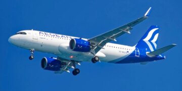 Hapësira ajrore greke është mbyllur për shkak të një defekti në sistemet e navigimit të aeronave, ndërsa pritet që fluturimet të rinisin brenda pak orësh.