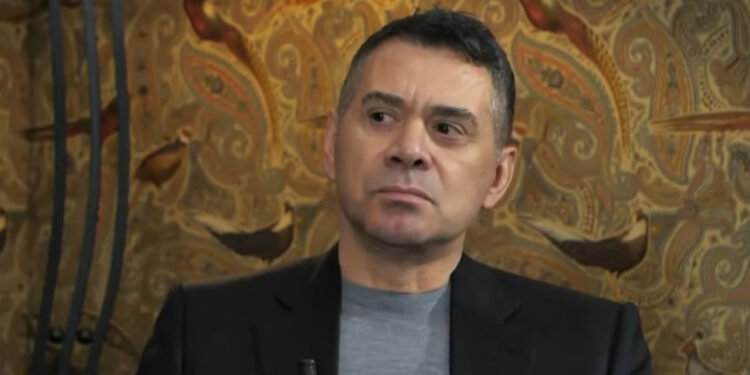 Ahmetaj: Ka një strukturë mafioze, e përbërë nga krehu i organizatës dhe një person i katërt afër me të