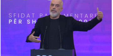 “Kemi 140 vetë, mund të reduktohet në 100”, Rama propozon uljen e numrit të deputetëve