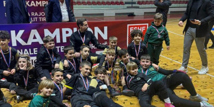 Triumph i Andi Lilës bën bis, fiton titullin e dytë radhazi në Futsal U-11