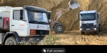 Kompania e Valon Ademit “2A GROUP” shkatërron pronat private pa leje për aeroportin e Vlorës!