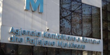 Ilaçi i ndaluar nga BE, i miratuar për regjistrim nga ‘Megapharma’—medikamenti anti-tumoral shpallet i pasigurt.