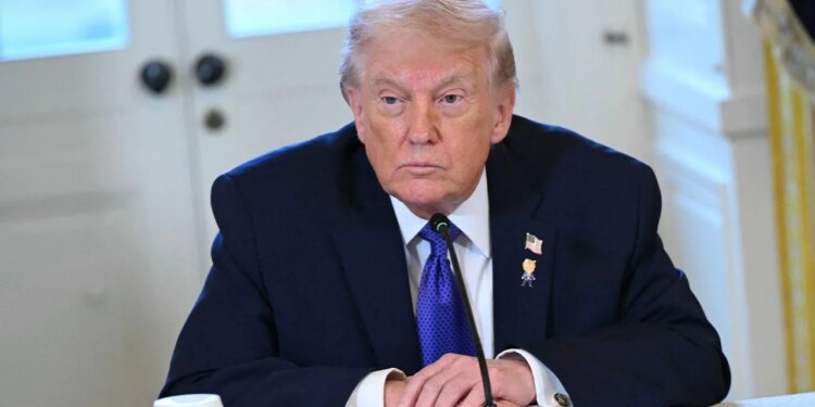 Irani po i afrohet lirisë si asnjëherë tjetër", Presidenti Trump shpreh mbështetje për popullin iranian: "Jemi të gatshëm t’ju ofrojmë ndihmën tonë