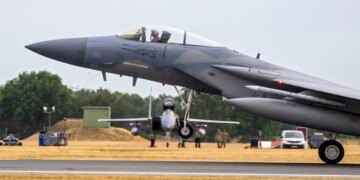 Iranit përgjigjet kërcënimeve nga Trump: Do të sulmojmë bazat amerikane në vendet përreth nëse ndodhim nën sulm.