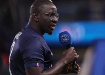 Ish-mbrojtësi i njohur francez ndahet përfundimisht nga futbolli si rezultat i një mesazhi emocional drejtuar tifozëve.