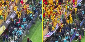 Karriget shërbejnë si armë, video tregon përleshjet mes tifozëve të Senegalit dhe forcave të policisë, dhuna përhapet edhe brenda fushës.