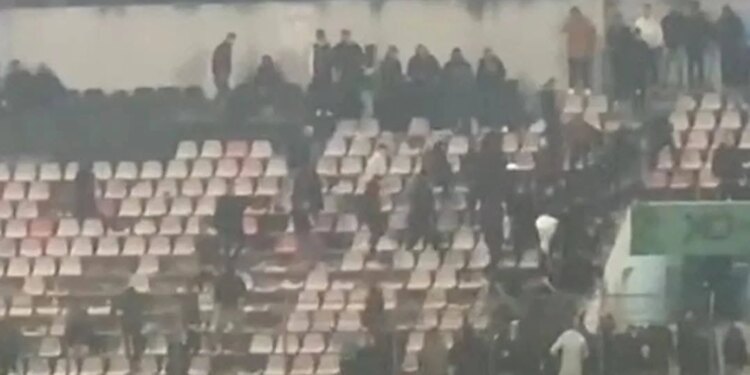 Kategoria Superiore/Ngjarje të dhunshme në 'Elbasan Arena', konfrontime mes tifozëve dhe forcave të policisë gjatë ndeshjes Elbasani-Flamurtari.