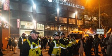 Komunitetet hebreje shprehin shqetësim: Ndalimi i tifozëve të Maccabi Tel Aviv nga Aston Villa mund të interpretohet si një akt antisemit.