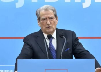 Kreu i PD: 'Nuk më pyetni për çdo deklaratë të Berishës', për raportuesin e PE për Shqipërinë: Schieder dhe Gonzato nuk kërkuan standarde kushtetuese, por…