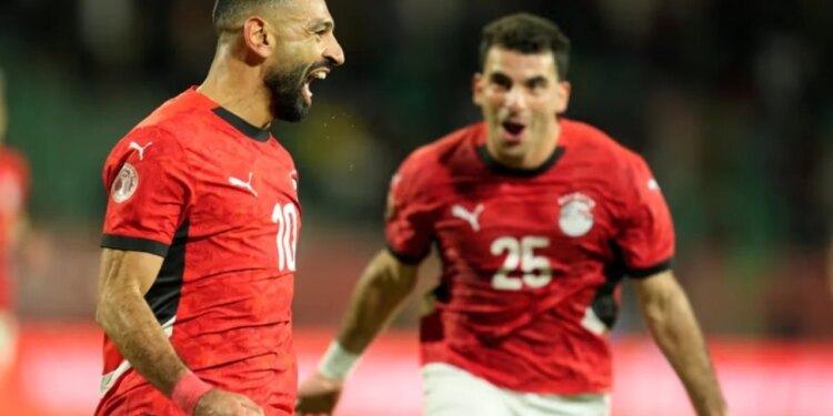 Kupa e Afrikës / Salah udhëheq Egjiptin në çerekfinale, duke përjashtuar Beninin pas kohës shtesë.