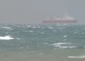 Kushtet detare përkeqësohen për shkak të motit, lundrimi i mjeteve të vogla ndalohet në Gjirin e Vlorës.