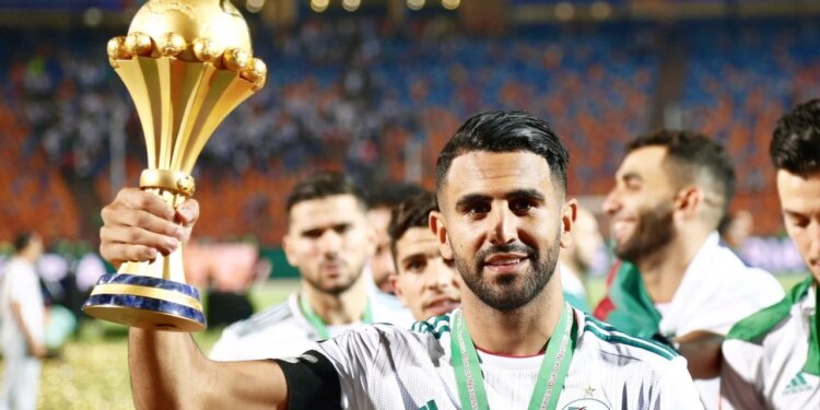 Legjenda algjeriane njofton përfundimin e karrierës me kombëtaren: Ky është aktiviteti im i fundit…