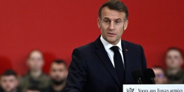 Macron sugjeron të aktivizohet mekanizmi evropian i hakmarrjes ekonomike në përgjigje të presioneve të Trump për tarifat.