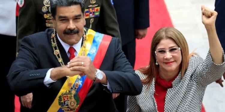 Maduro dhe bashkëshortja e tij të ndaluar në New York; publikohet data e seancës gjyqësore.