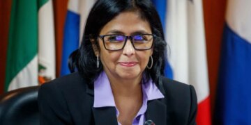 Mesazhi i presidentes së përkohshme të Venezuelës drejtuar lideres opozitare: Qëndro në Uashington nëse…