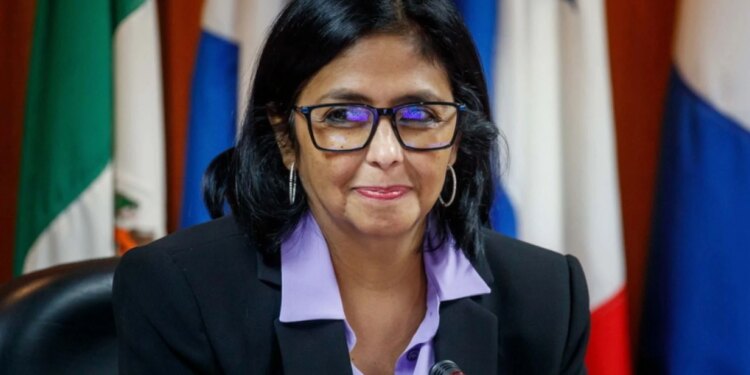 Mesazhi i presidentes së përkohshme të Venezuelës drejtuar lideres opozitare: Qëndro në Uashington nëse…