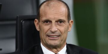 Milan, Allegri reagon ndaj kritikave: Të thonë se jemi me fat? Kjo e tregon mungesë respekti