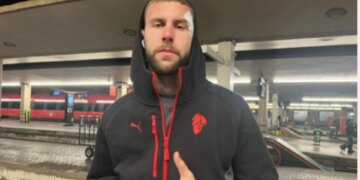 Milan përplaset me Comuzzo dhe Pavlovic, duke iu nënshtruar vetëm 9 qepjeve.