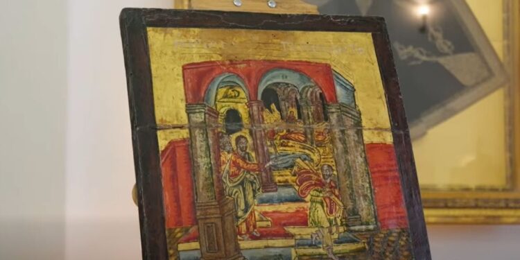 Ministri Blendi Gonxhja priti Kryepeshkopin Joan: Pas 14 vitesh, ikonat e vjedhura të Labovës së Kryqit rikthehen “në shtëpinë” e tyre.