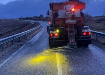 Moti i këqij në vend, ARRSH: Aksesi rrugor janë nën kontroll pas reshjeve dhe ngricave.