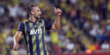 Muriqi befason, i propozon Fenerbahçes dhe braktis La Ligën, për t’u kthyer në Turqi pas 6 vitesh.