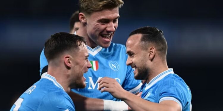 Napoli reagon ndaj Interit dhe rikthehet te fitorja pas triumfit ndaj Sassuolos.