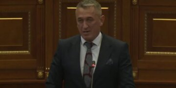 Nenad Rashiq shpallet nënkryetar i Kuvendit të Kosovës, por Gjykata e cilëson këtë zgjedhje si të paligjshme sipas Kushtetutës.