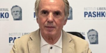 Opinion/ Preç Zogaj: Shtimi i ndikimit amerikan në Shqipëri