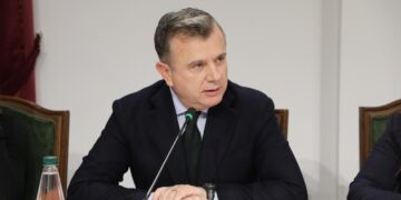 “PPE-ja ka ngjallur interes për sjelljen tuaj?”/ Balla i reagon Këlliçit në Byronë e Kuvendit: “Ardhëm me pritshmërinë për një reflektim.”