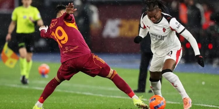 Pa fitues në "Olimpico": Milani barazon me Romën dhe Interi distancohet me 5 pikë