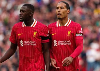 Pala nuk arrin marrëveshje, mbrojtësi pritet të transferohet te Liverpool në verën e ardhshme.