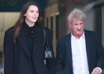 Pamjet që bëjnë xhiron e rrjetit/ Aktori Sean Penn shfaqet me të dashurën e tij, 34 vite më të re, çfarë ndodh mes tyre.