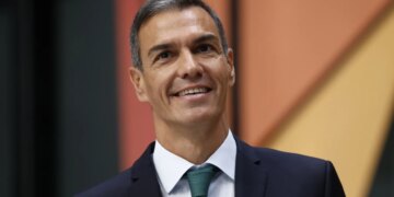 Pas kritikave për emigracionin, Pedro Sanchez iu përgjigj Elon Musk: "Planeti Mars mund të presë, ndërsa njerëzimi jo."